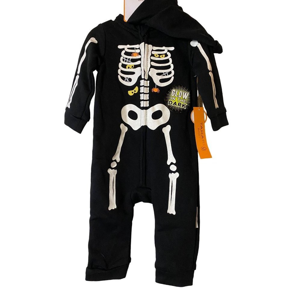 Tahari Baby Romper with Beanie‎ and glow in the dark skeleton Sz 6-9M Black